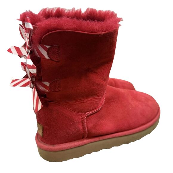 Uggs Red Short Boots With Striped Christmas Bows Rare Women’s Size 6 - Picture 1 of 12